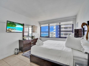 Charming Ocean View Condo Beach Service 1007